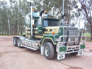 Картинка автомобили mack