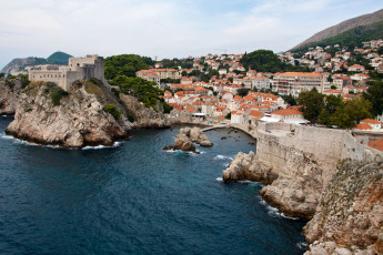 Картинка дубровник хорватия города море бухта причал дома крыши