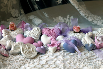 Картинка разное сувениры сердечки банты фигурки