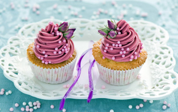 Картинка еда пирожные +кексы +печенье драже кексы