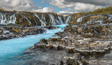 Картинка природа водопады water stream waterfall вода листья осень водопад поток leaves autumn