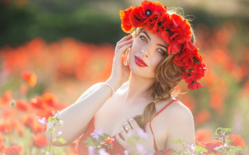 Картинка девушки -unsort+ брюнетки +шатенки цветы руки взгляд венок боке девушка маки
