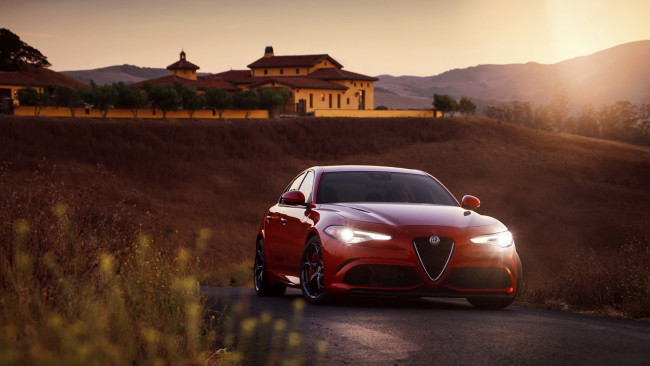 Обои картинки фото alfa romeo giulia quadrifoglio 2017, автомобили, alfa romeo, 2017, giulia, quadrifoglio, alfa, romeo