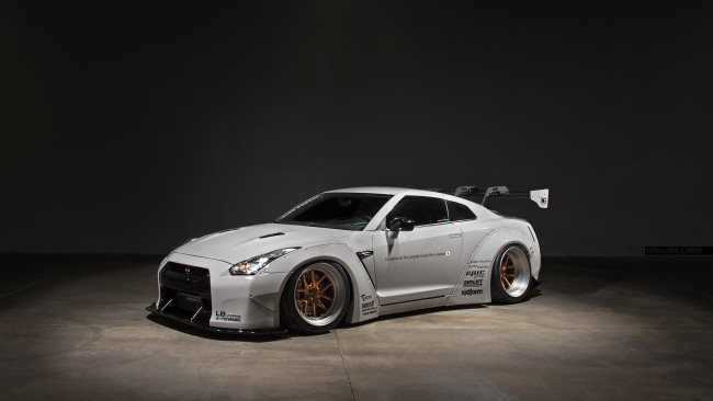 Обои картинки фото автомобили, nissan, datsun