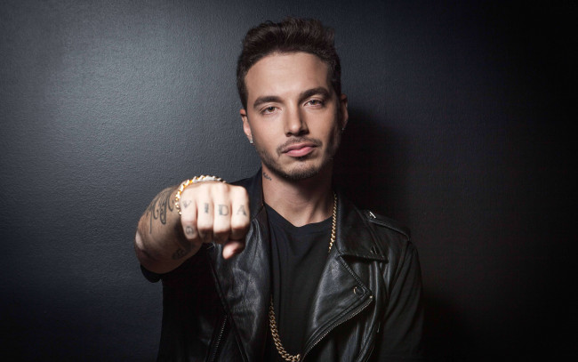 Обои картинки фото balvin, музыка, -временный, музыкант, взгляд, мужчина