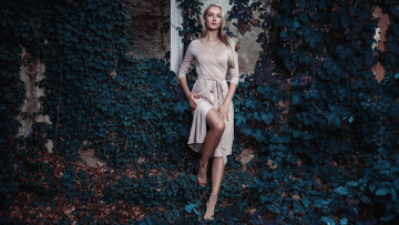 Картинка девушки -unsort+ блондинки +светловолосые растения блондинка стена