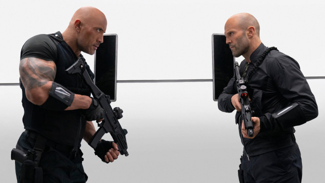 Обои картинки фото fast & furious presents,  hobbs & shaw , 2019, кино фильмы,  hobbs & shaw, форсаж, хоббс, и, шоу, боевик, джейсон, стэтхем, дуэйн, джонсон, кадры, из, фильма