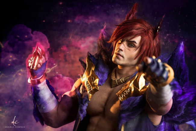 Обои картинки фото разное, маски,  карнавальные костюмы, косплей, парень, костюм, sett