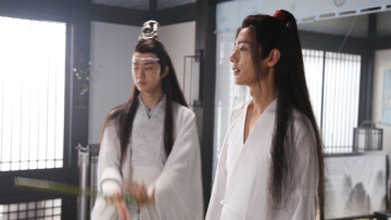 Картинка разное знаменитости ван ибо сяо чжан съемки костюмы