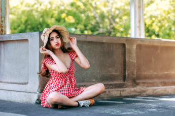 Картинка девушки -+азиатки азиатка платье шляпа