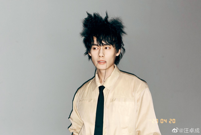 Обои картинки фото мужчины, wang zhuocheng, wang, zhuocheng, ван, чжочэн