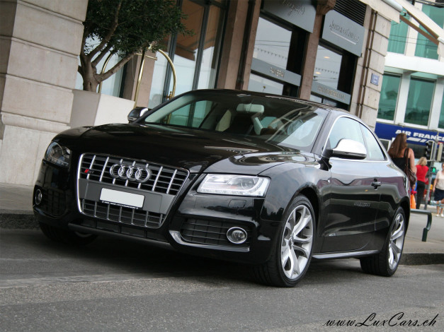 Обои картинки фото автомобили, выставки, уличные, фото