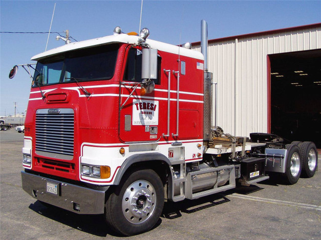 Обои картинки фото автомобили, freightliner