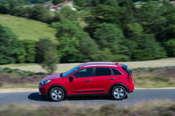 Картинка автомобили kia niro 2016г uk-spec