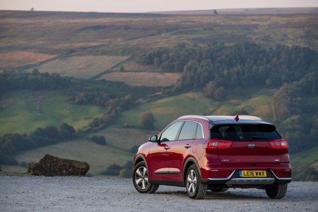 Обои картинки фото автомобили, kia, 2016г, uk-spec, niro