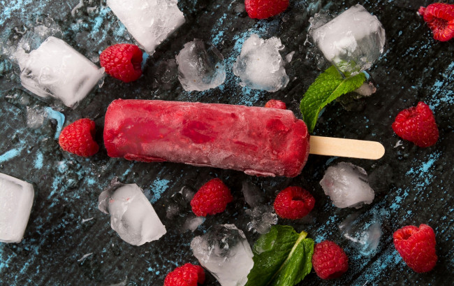 Обои картинки фото еда, мороженое,  десерты, лед, мята, эскимо, малина