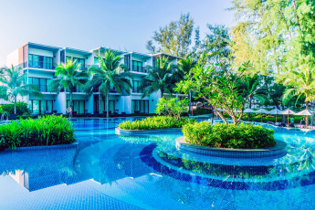 Картинка интерьер бассейны +открытые+площадки бассейн