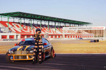 Картинка автомобили -авто+с+девушками красивая девушка