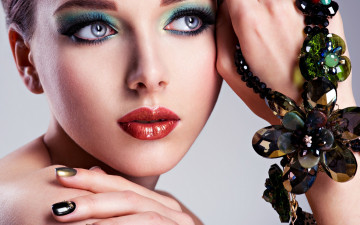 Картинка девушки -+лица +портреты макияж