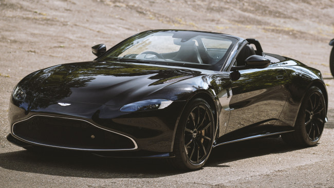 Обои картинки фото aston martin vantage roadster a3 by q , uk,  2021, автомобили, aston martin, aston, martin, vantage, roadster, a3, by, q, 2021