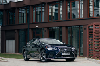Картинка автомобили lexus