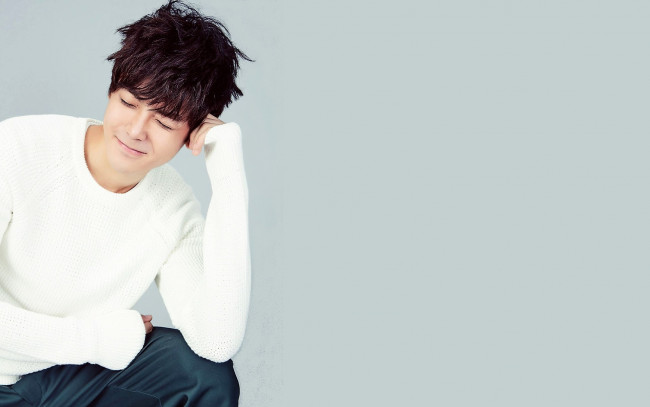 Обои картинки фото мужчины, hou ming hao, актер, свитер