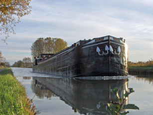 Картинка корабли баржи