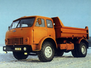 Картинка автомобили маз самосвал