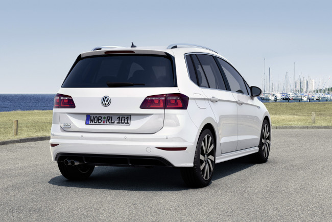 Обои картинки фото автомобили, volkswagen, sportsvan, светлый, golf, 2015г, r-line