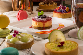 Картинка еда пирожные +кексы +печенье ягоды желе мусс десерты