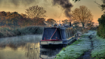 Картинка корабли баржи деревья водоем растения