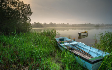Картинка корабли лодки +шлюпки озеро водоём лодка закат берег