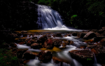 Картинка природа водопады поток камни