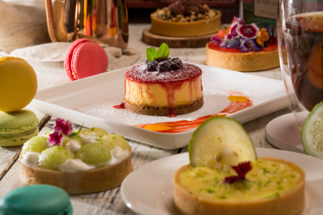 Обои картинки фото еда, пирожные,  кексы,  печенье, ягоды, желе, мусс, десерты