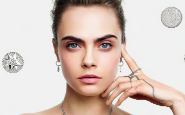 Картинка девушки cara+delevingne модель лицо украшения