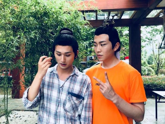 Обои картинки фото разное, знаменитости, актеры, жест