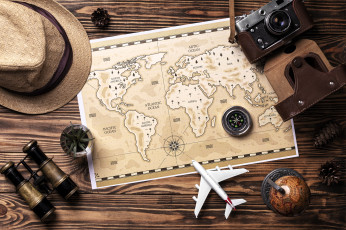 Картинка разное глобусы +карты шляпа шишки бинокль карта самолетик компас фотоаппарат глобус