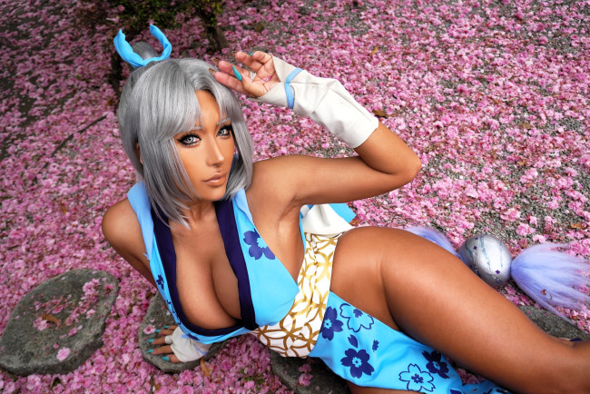 Обои картинки фото девушки, nonsummerjack, образ, косплей, наряд, платье, лепестки