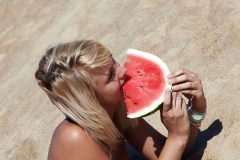 Картинка  девушки