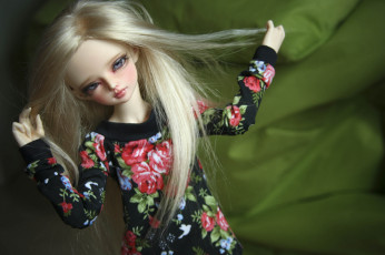 Картинка разное игрушки кукла