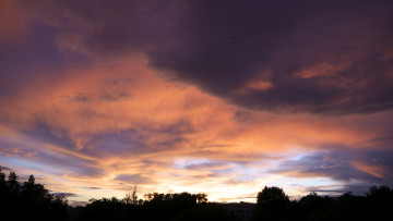 Картинка природа облака тучи город закат