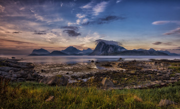 Картинка природа побережье тучи залив горы