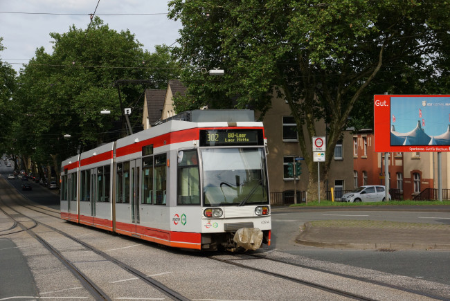 Обои картинки фото техника, трамваи, город, рельсы, трамвай