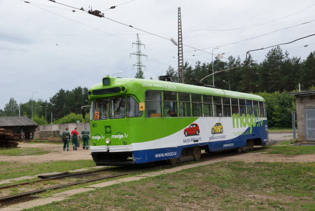 Обои картинки фото техника, трамваи, трамвай, город, рельсы