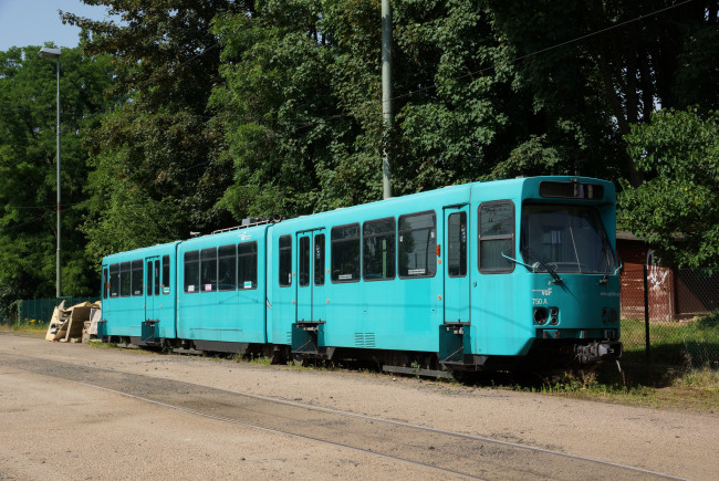 Обои картинки фото техника, трамваи, трамвай, рельсы, город