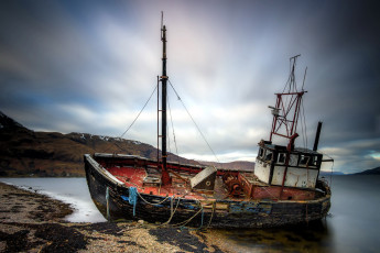 Картинка корабли баркасы+ +буксиры старый залив баркас