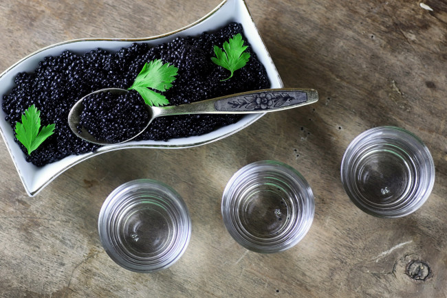 Обои картинки фото еда, икра, деликатес, черная