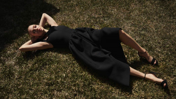 Картинка девушки amanda+seyfried девушка взгляд фон amanda seyfried