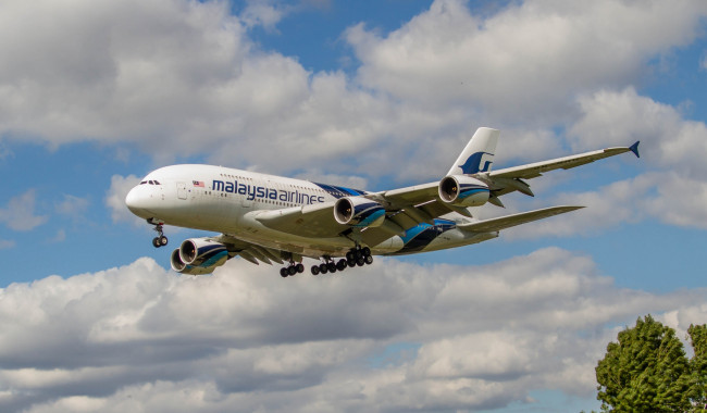 Обои картинки фото a380-800, авиация, пассажирские самолёты, авиалайнер