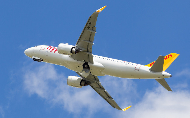 Обои картинки фото airbus a320, авиация, пассажирские самолёты, авиалайнер